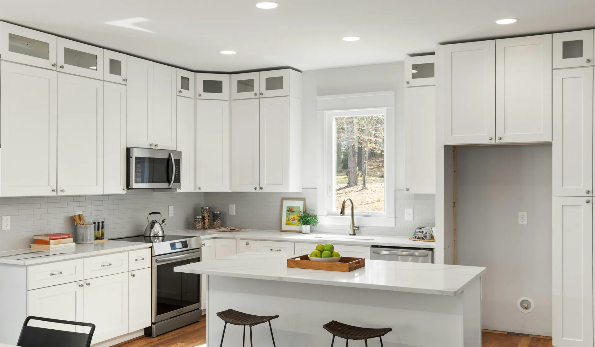 Campaign performance dashboard showing kitchen remodeling metrics